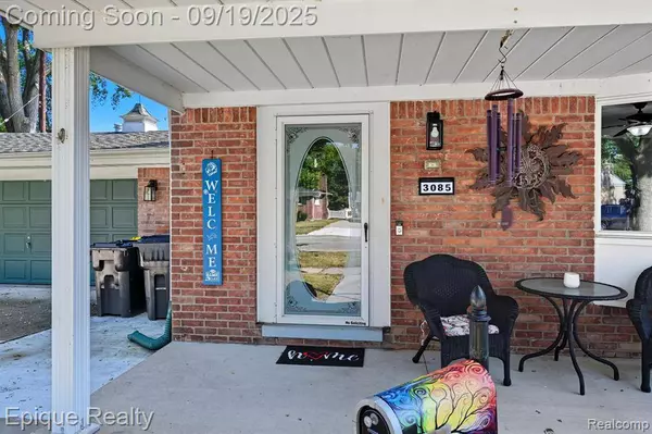 3085 Grange Road, Trenton, MI 48183