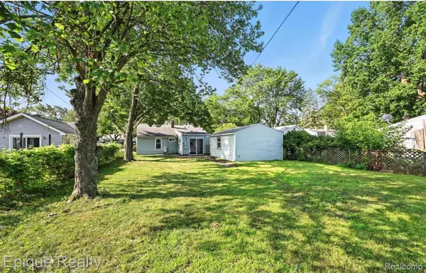 35600 Glen ST, Westland, MI 48186