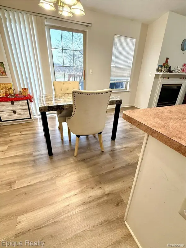 2256 Fairway CIR, Canton Charter Township, MI 48188