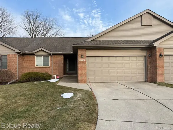 2256 Fairway CIR, Canton Charter Township, MI 48188