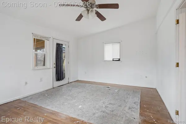 28463 Sutherland ST, Southfield, MI 48076