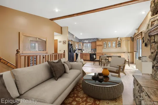 3813 Watuga ST, Commerce Charter Township, MI 48390