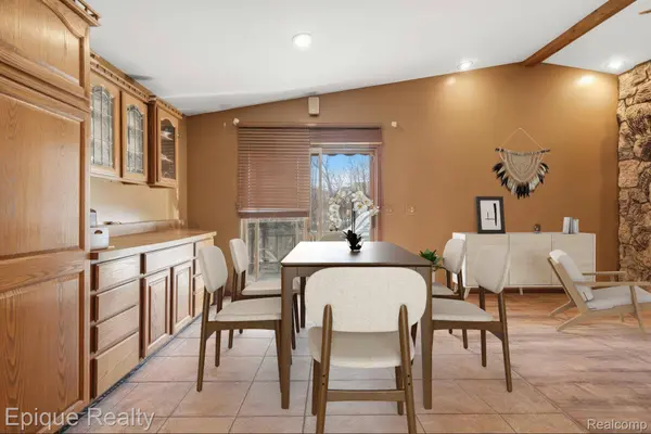 3813 Watuga ST, Commerce Charter Township, MI 48390