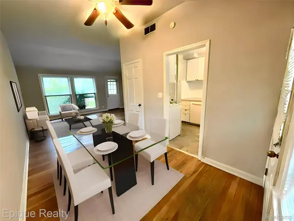 2824 Whitewood ST, Ann Arbor, MI 48104