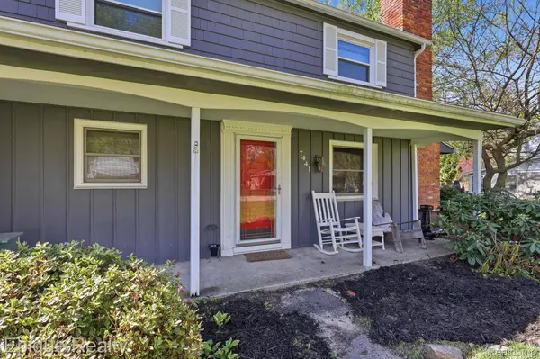 7441 Honeysuckle RD, West Bloomfield Charter Township, MI 48324