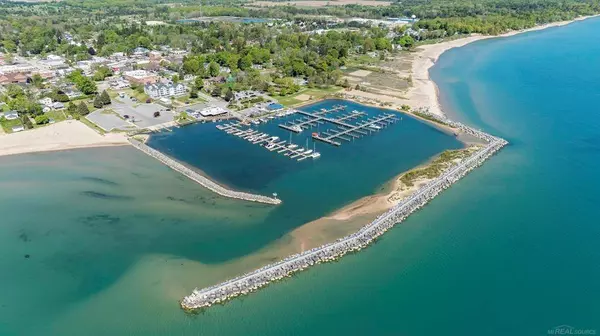 7346 Huron Avenue 302 - Building B, Lexington Vlg, MI 48450