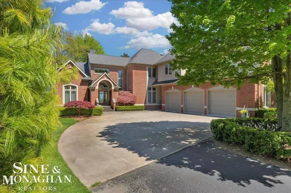 708 N Lakeshore Road, Port Sanilac Vlg, MI 48469