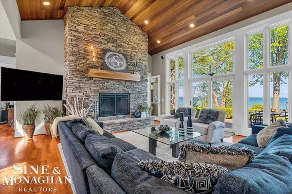 708 N Lakeshore Road, Port Sanilac Vlg, MI 48469