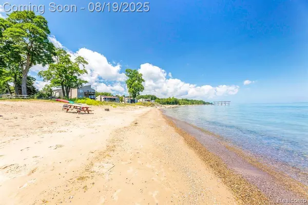 7180 2ND Street, Burtchville Twp, MI 48059