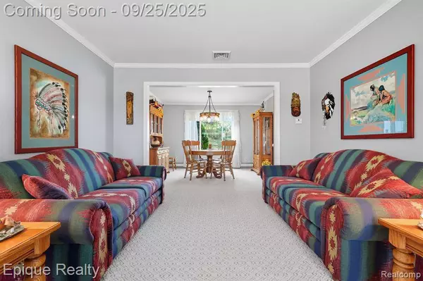 6742 Marsh Road, Cottrellville Twp, MI 48039