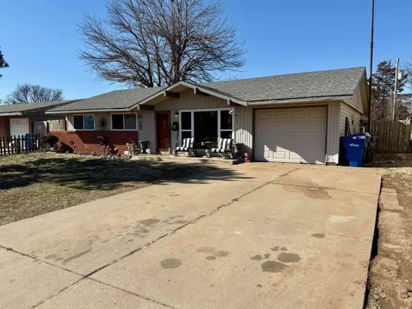 1402 N 16th St, Enid, OK 73701