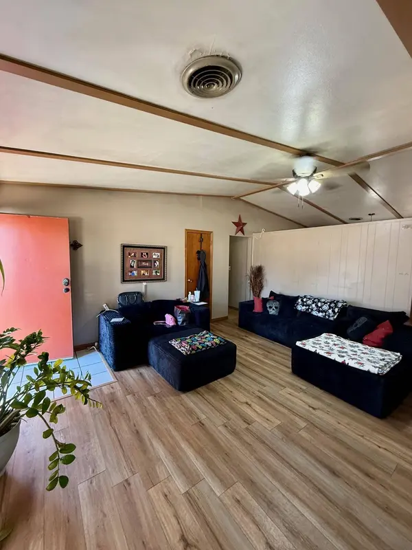 1402 N 16th St, Enid, OK 73701