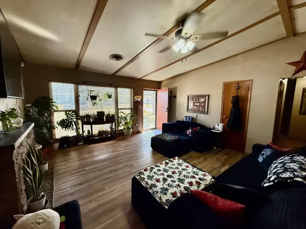 1402 N 16th St, Enid, OK 73701