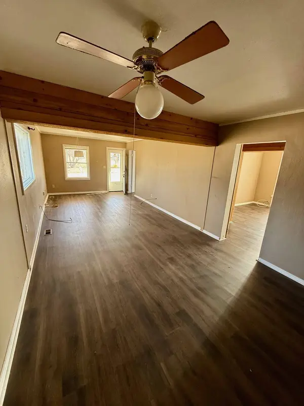 1722 N 3rd St, Enid, OK 73701