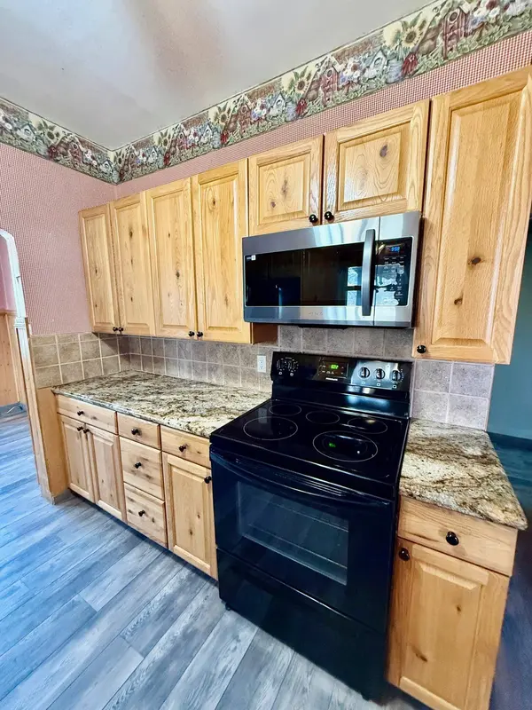 210 S Johnson St, Enid, OK 73703