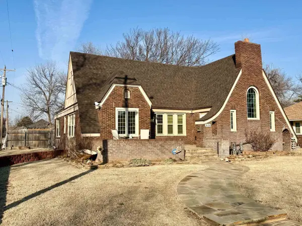 210 S Johnson St, Enid, OK 73703