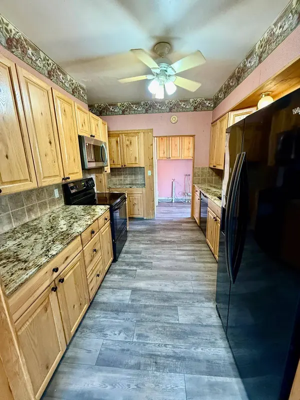 210 S Johnson St, Enid, OK 73703