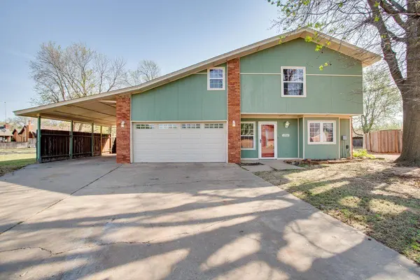 1702 Buckboard Ln, Enid, OK 73703