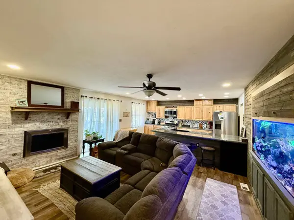 5801 Cedar Ridge Dr, Enid, OK 73703