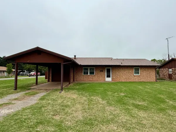 702 Teri Ln, Kremlin, OK 73753