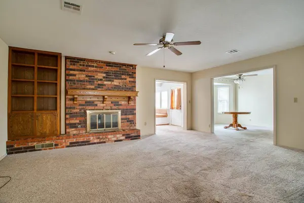 4122 Twilight Ave, Enid, OK 73703