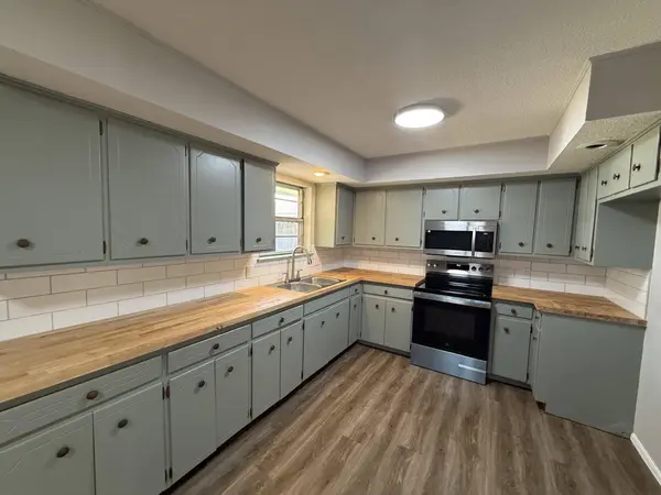 1414 N Ferguson St, Enid, OK 73701