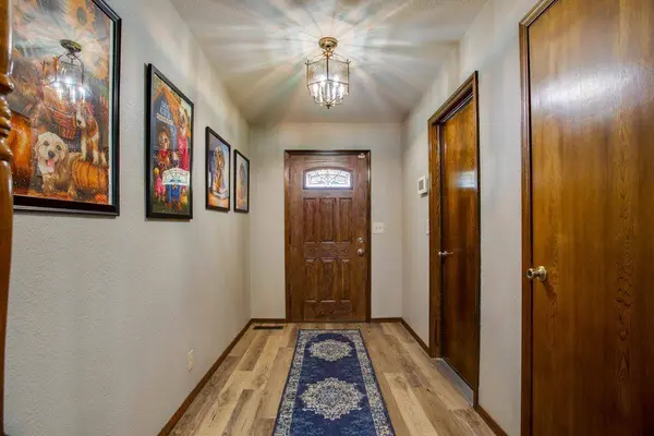 2405 Woodmoor Rd, Enid, OK 73703