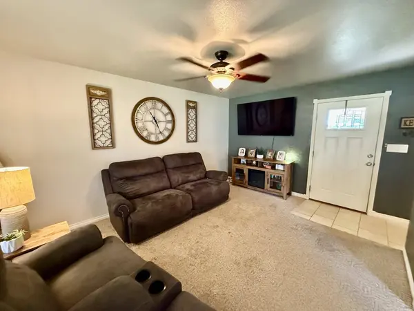 526 Ridgewood St, Enid, OK 73701