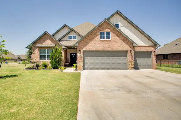 1102 Sawgrass Ln