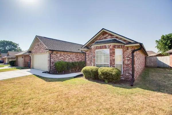 417 Waurika, Enid, OK 73701