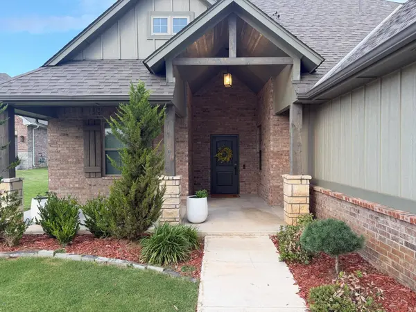 4911 Deerfield Ave, Enid, OK 73703
