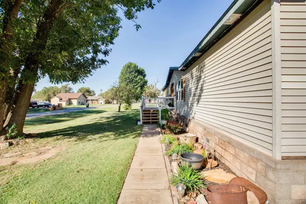 208 E Quincy, Covington, OK 73730