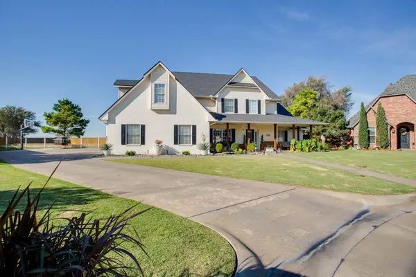 4619 Lovell Ln, Enid, OK 73703