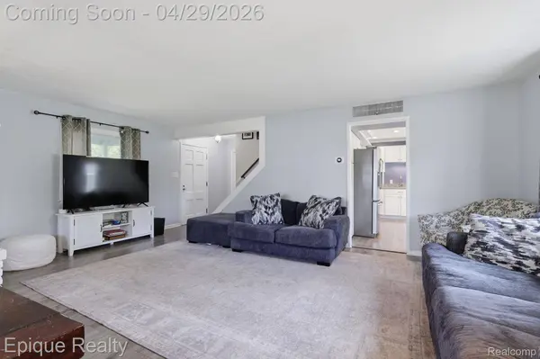 7441 Honeysuckle RD, Westbloomfieldchartertownship_oakland, MI 48324