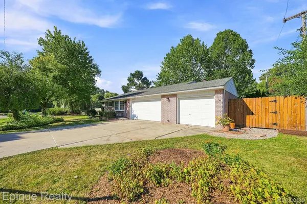 23571 E Le Bost, Novi Township, MI 48375