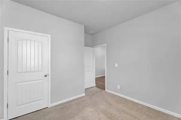 6920 OAK VALLEY DR, Douglasville, GA 30134
