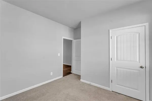 6920 OAK VALLEY DR, Douglasville, GA 30134