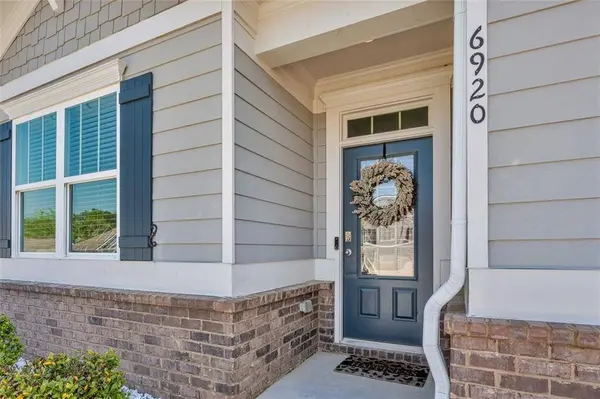 6920 OAK VALLEY DR, Douglasville, GA 30134