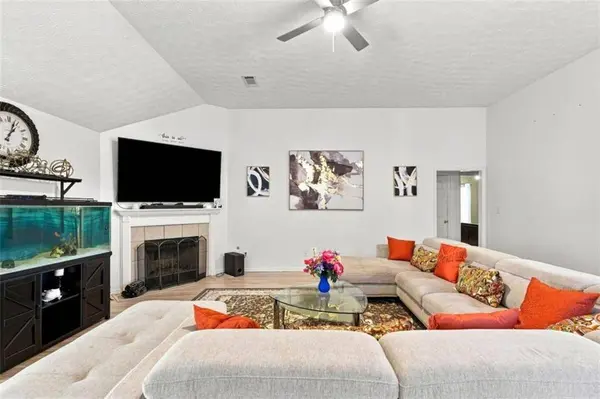 212 Vernon WALK, Mcdonough, GA 30252