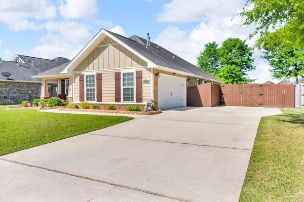 7197 Farmers Rd, Pensacola, FL 32526