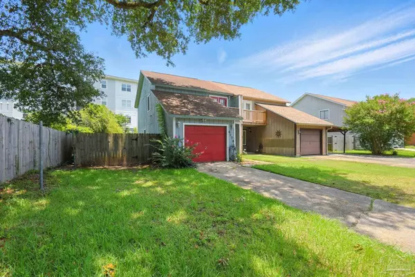 6178 Alicia Dr, Pensacola, FL 32504