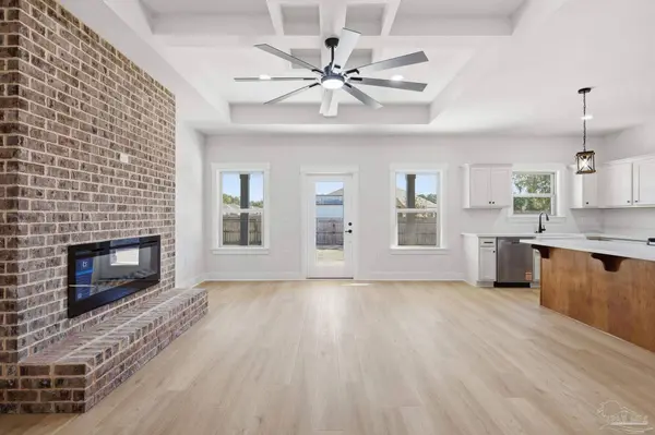 6576 Kembro Rd, Milton, FL 32570