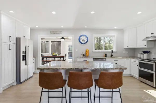 769 El Camino Dr, Cantonment, FL 32533