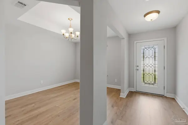 5093 Carley Ct, Milton, FL 32583