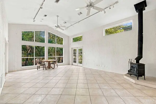 1466 Auburn Ct