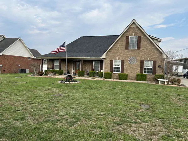 1134 Stratus Dr, Murfreesboro, TN 37127