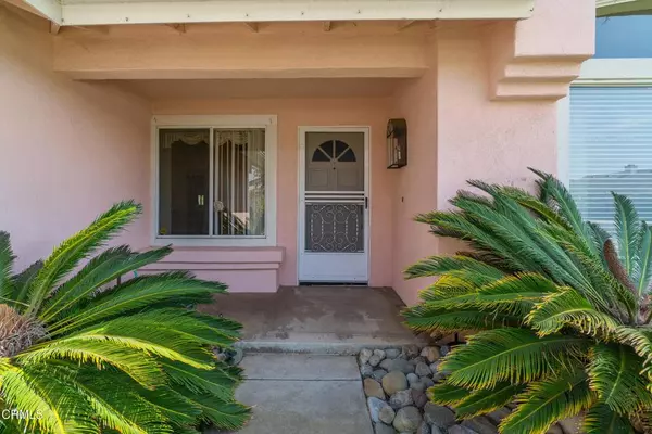 712 Rosebud DR, Oxnard, CA 93036