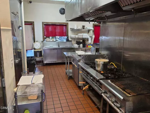 669 W Channel Islands BLVD, Port Hueneme, CA 93041