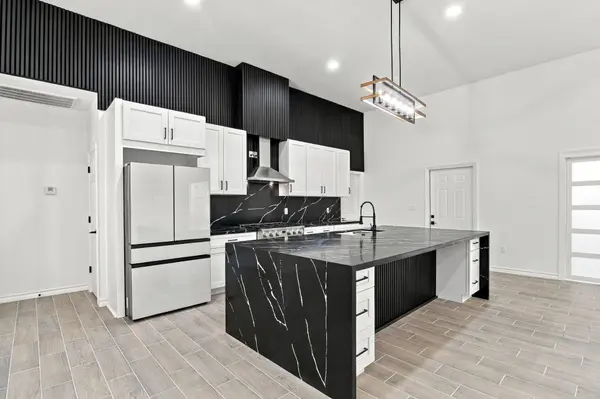 7133 Racehorse DR, Waller, TX 77484
