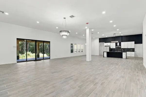 7133 Racehorse DR, Waller, TX 77484